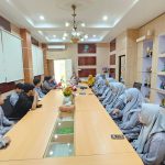 Kepala Madrasah Beri Arahan kepada Peserta OMI Sains: Fokus dan Bawa Nama Baik Madrasah