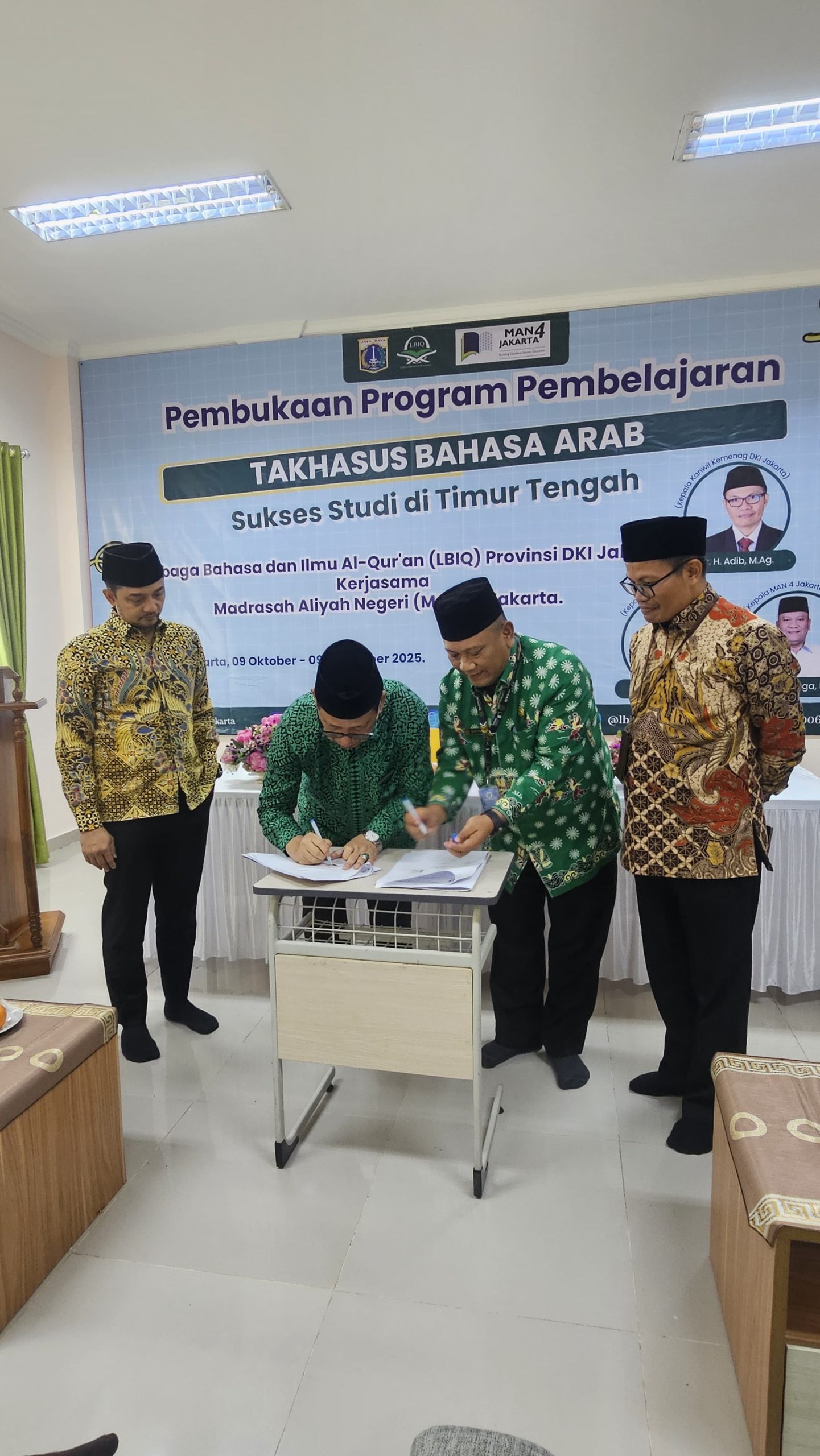 PEMBUKAAN PROGRAM TAKHASUS BAHASA ARAB: MURID-MURID MAN 4 JAKARTA SELATAN SIAP PERSIAPKAN STUDI TIMUR TENGAH