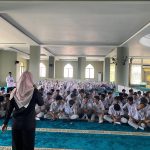 Bawaslu Jakarta Selatan Sosialisasikan Pentingnya Peran Pemilih Muda kepada Murid MAN 4 Jakarta Selatan