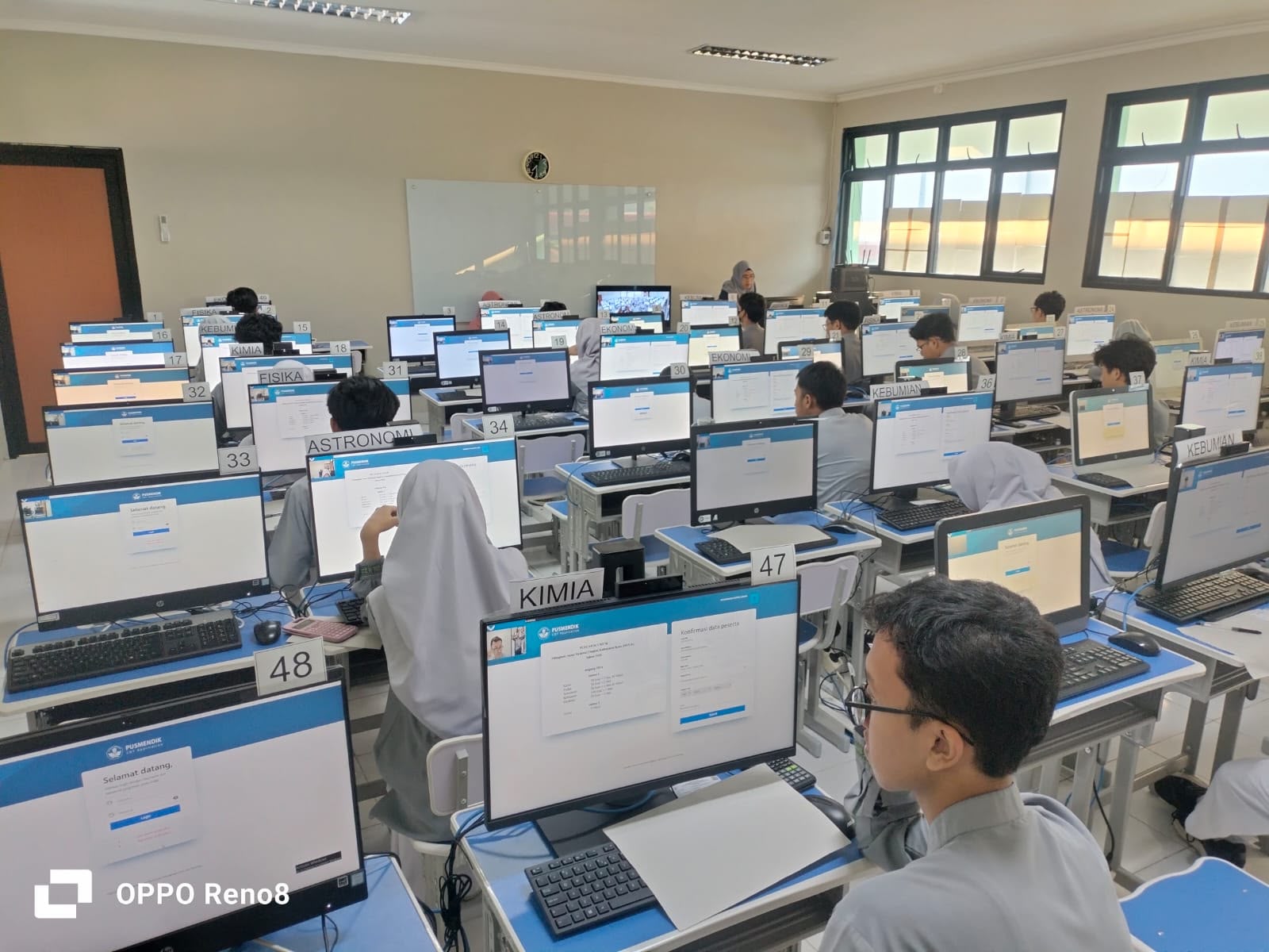 Pelaksanaan OSN Tingkat Kota 2026 di MAN 4 Jakarta Berjalan Tertib dan Lancar