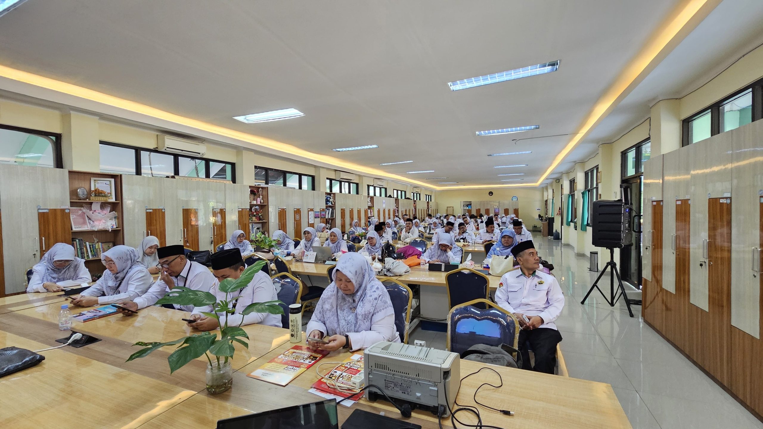 Rapat Koordinasi GTK Awali Persiapan Tahun Ajaran 2026/2027 di MAN 4 Jakarta Selatan